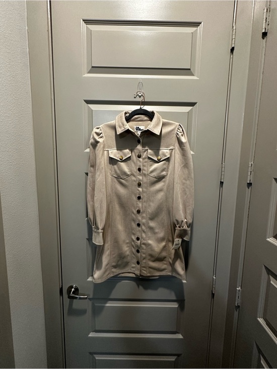 The Good Journey Dresses & Skirts - Stylish Cream Button-Front Shirt Dress